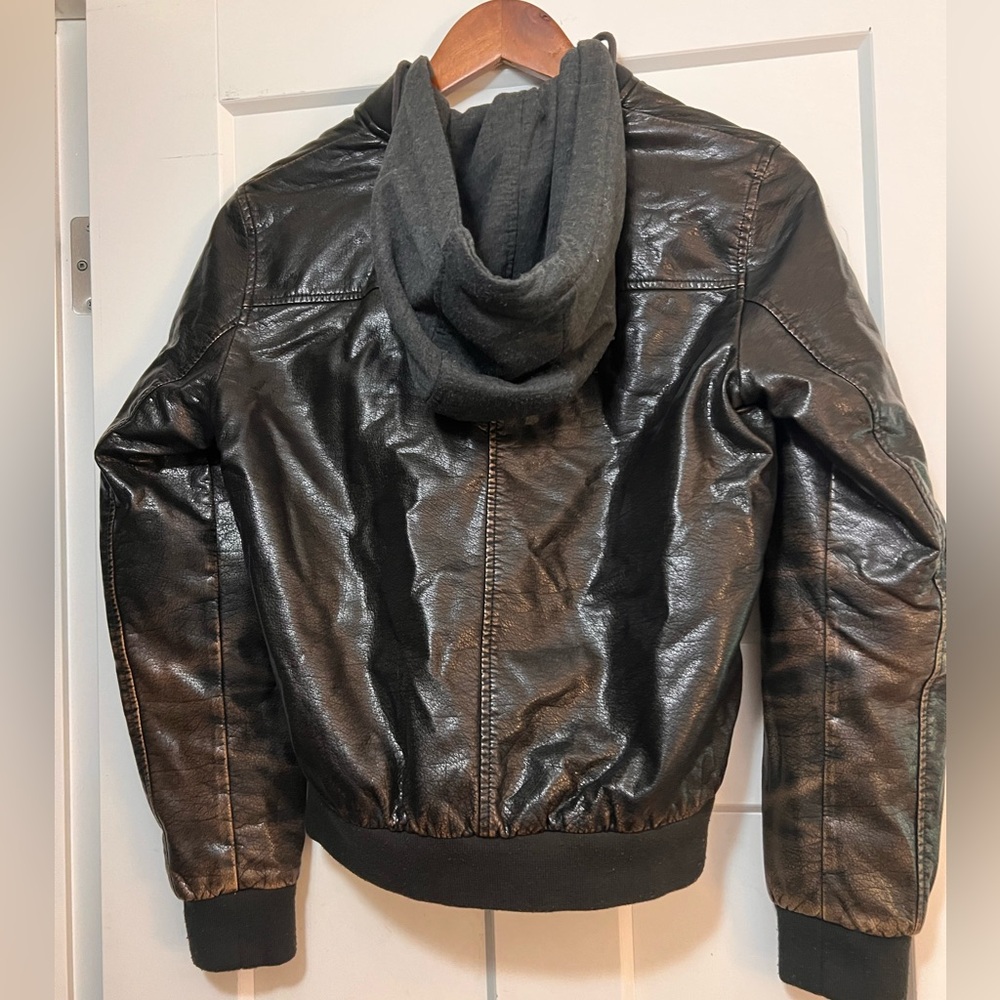 Levis Jacket Women’s M Brown Sherpa Lined Faux Leather Trucker Bomber Coat Hood - Picture 8 of 8